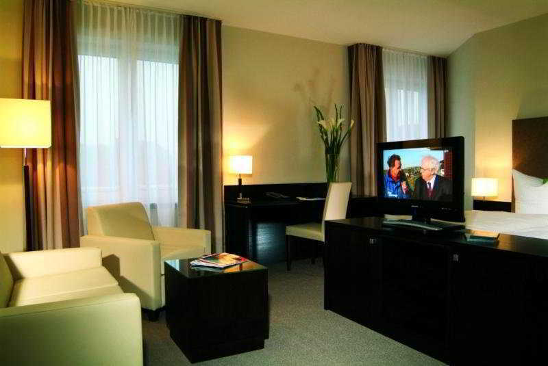 Hotel Friends Hueckelhoven Exterior photo